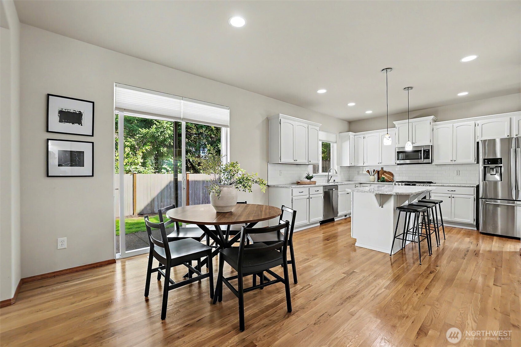 4011 160th Place Southeast Bothell, WA 98012 - Photo 10 of 33 Gallery Image 10