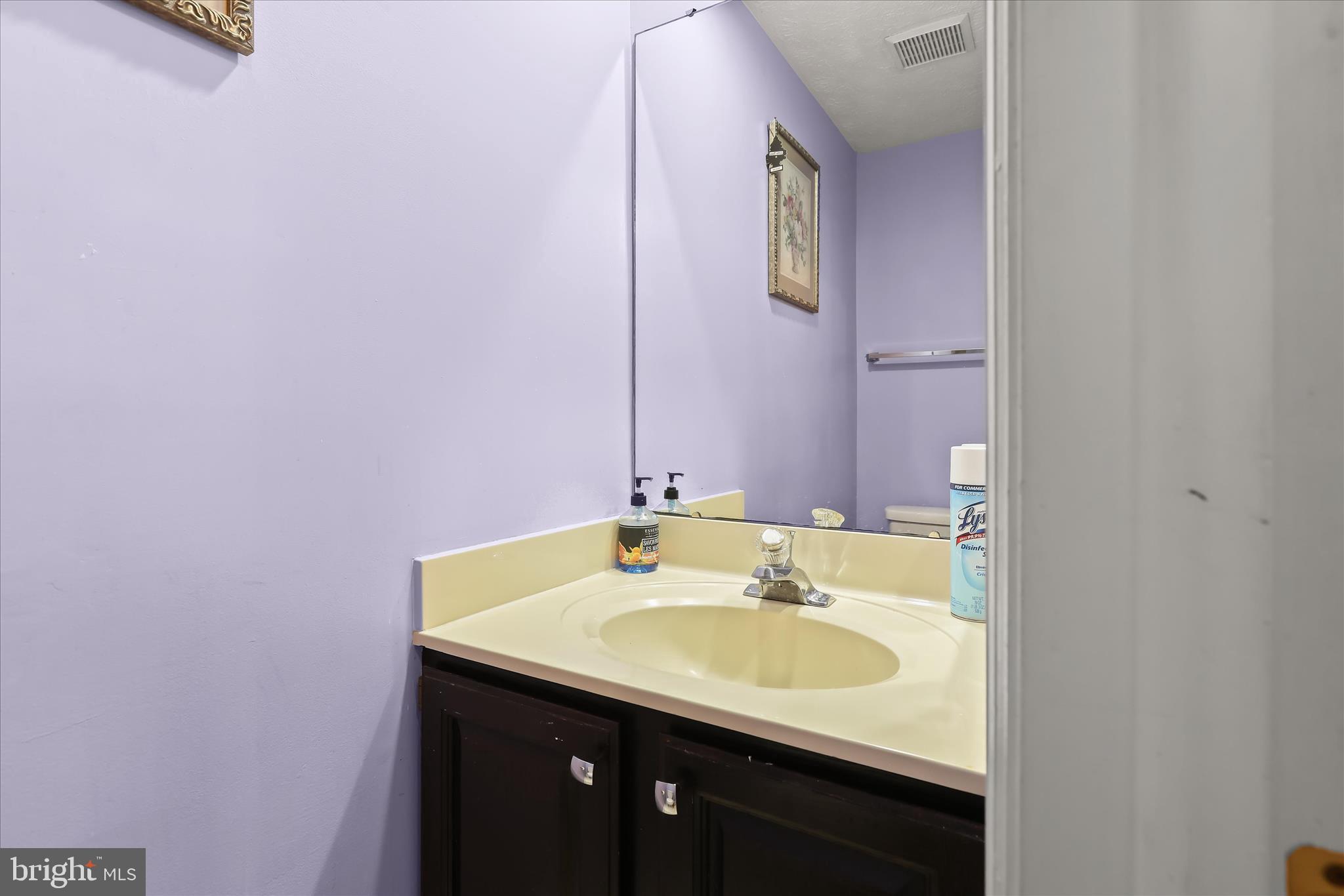 716 Streamside Drive Bowie, MD 20721 - Photo 11 of 28 Main Level Half Bath