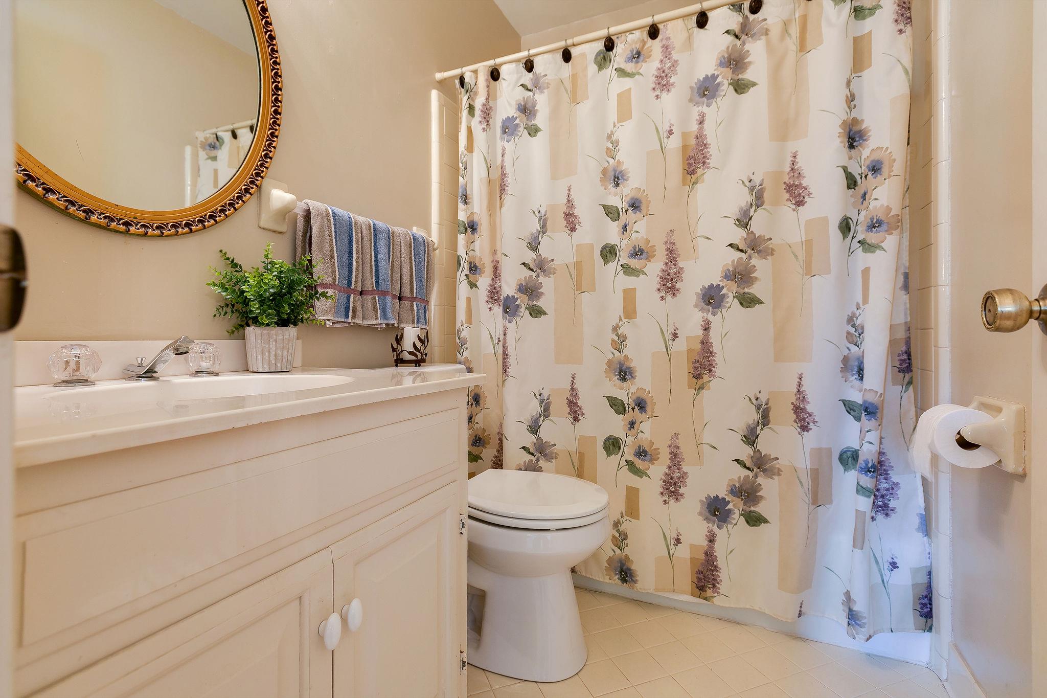 1505 Blue Springs Road Franklin, TN 37069 - Photo 12 of 20 Guest/ Bath Hall