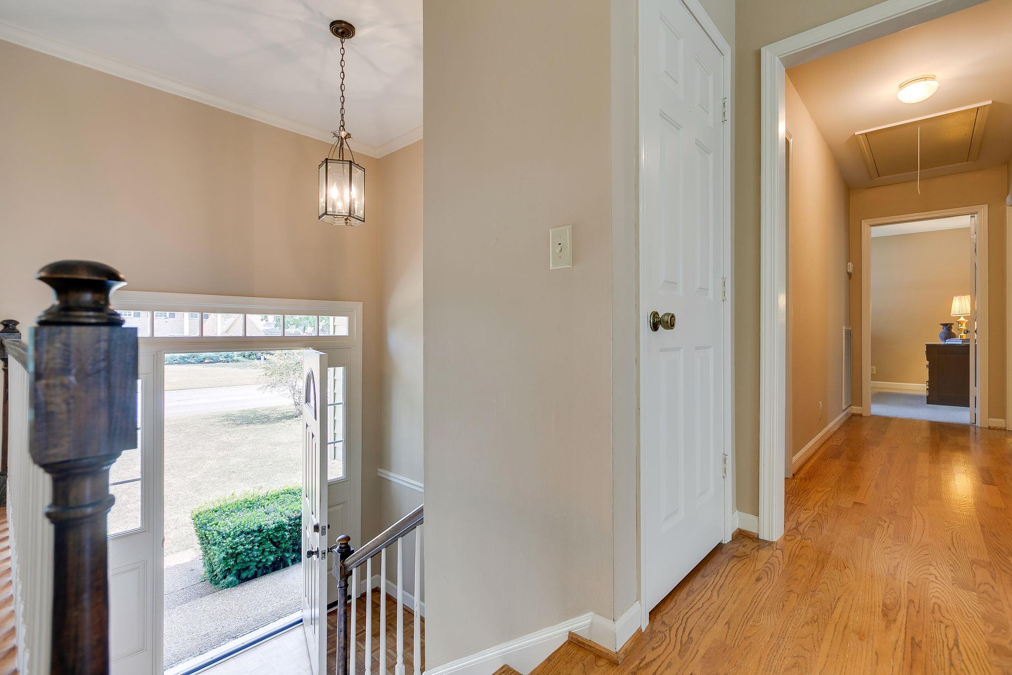 1505 Blue Springs Road Franklin, TN 37069 - Photo 2 of 20 Gleaming Hardwoods