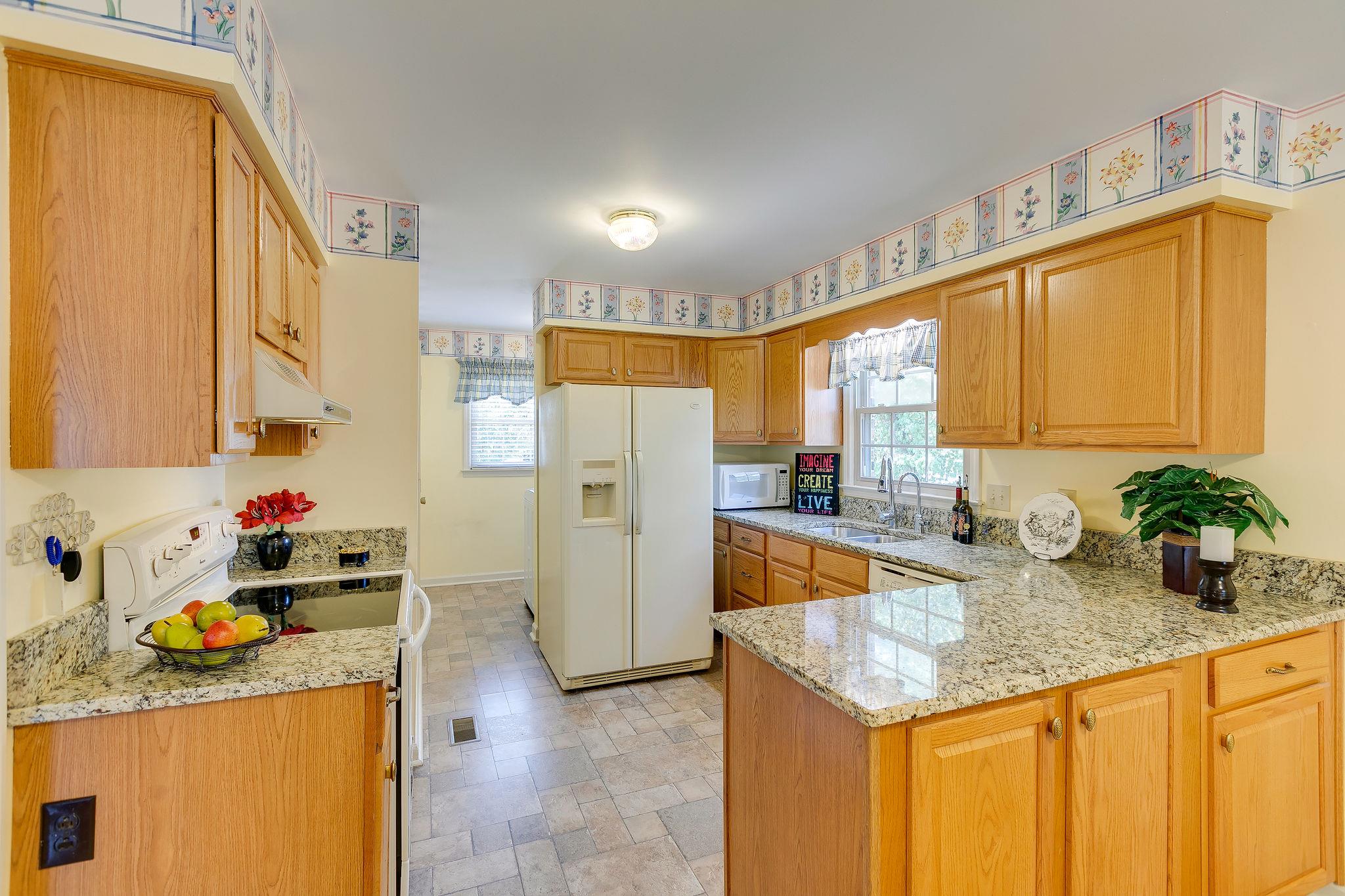 1505 Blue Springs Road Franklin, TN 37069 - Photo 6 of 20 Granite Counters