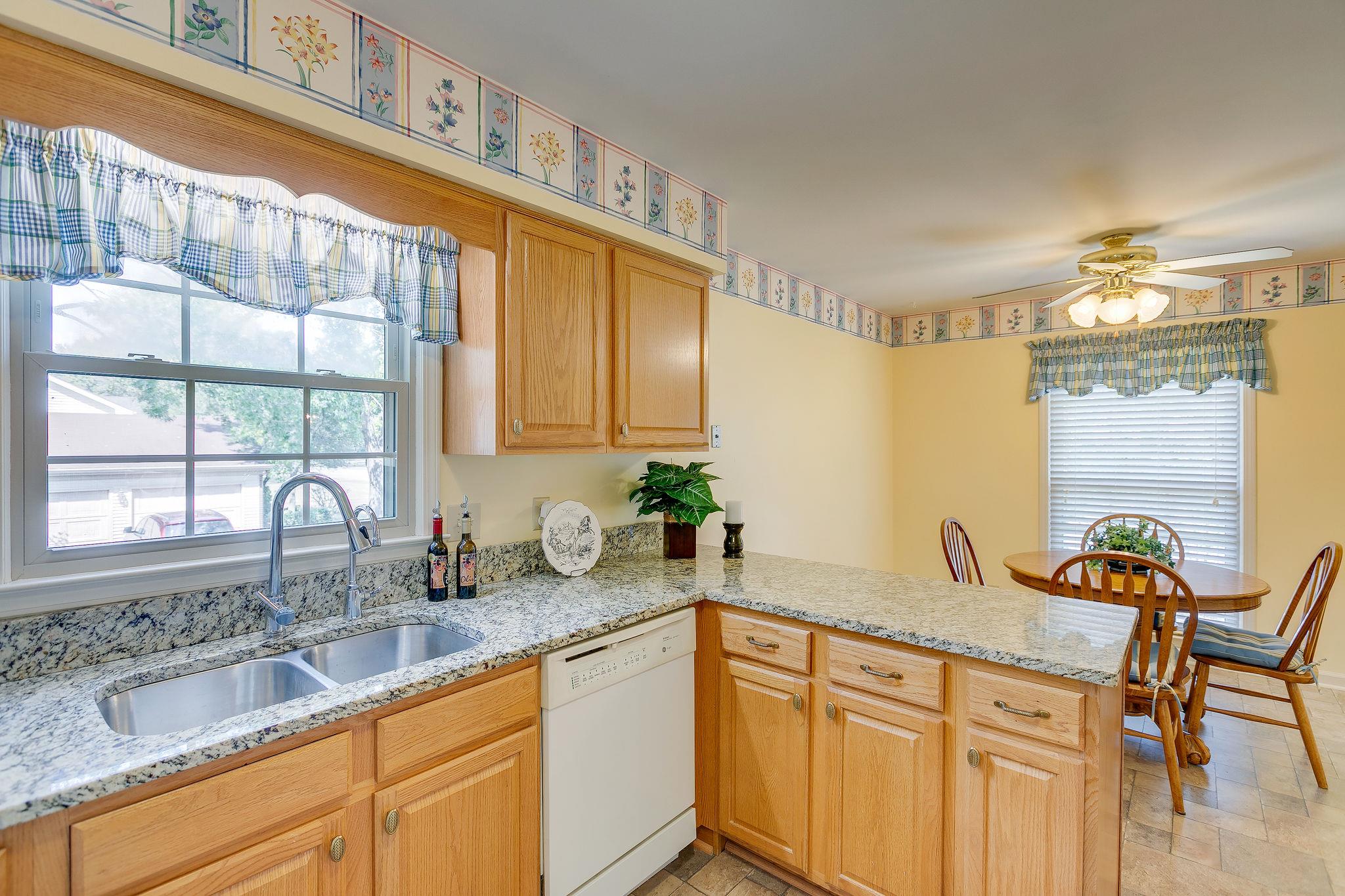 1505 Blue Springs Road Franklin, TN 37069 - Photo 7 of 20 Eat In Kitchen