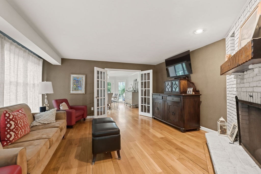 128 Converse Road Marion, MA 02738 - Photo 6 of 42