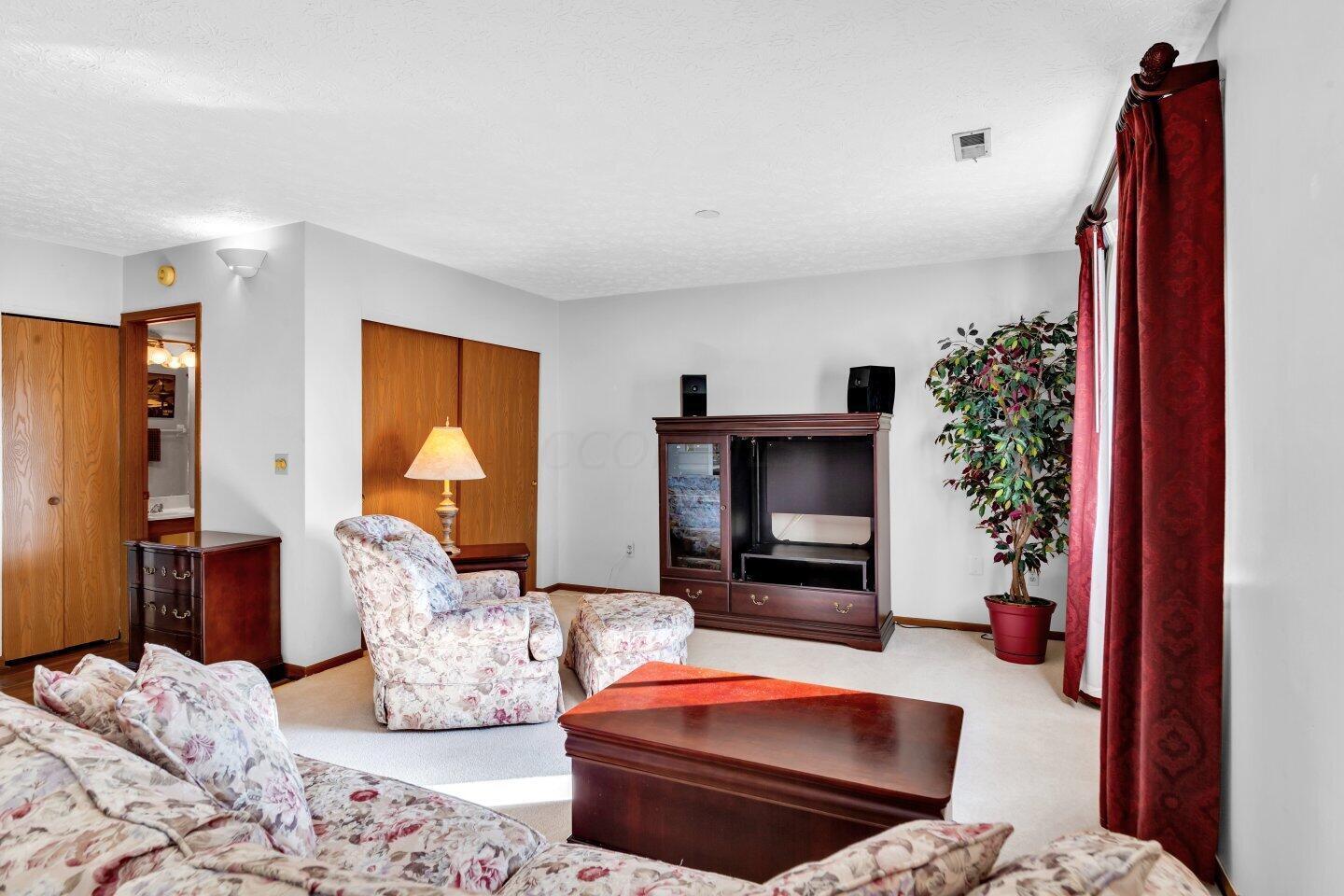 4119 Karl Road, Unit 303 Columbus, OH 43224 - Photo 8 of 31 003-4119KarlRoad-303-Columbus-OH-43224