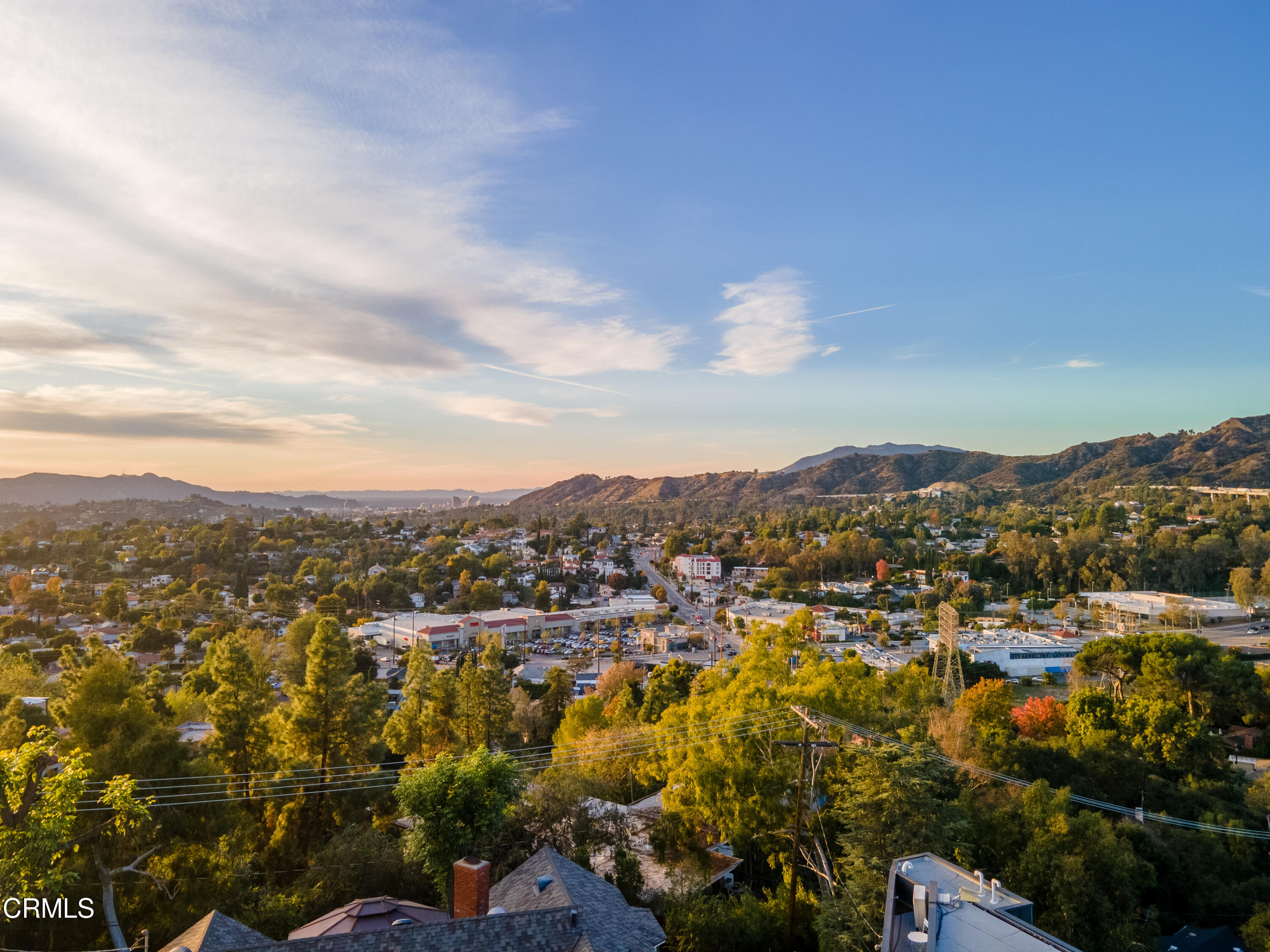 1850 Kaweah Drive Pasadena, CA 91105 - Photo 29 of 30 a view of a city