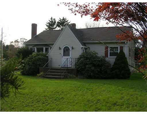 35 Langworthy Road Westerly, RI 02891 - Photo 1 of 13 Exterior Front.