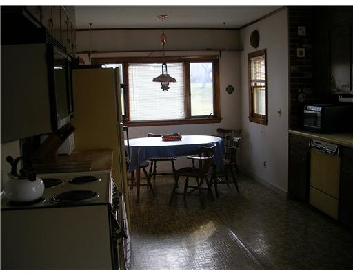 35 Langworthy Road Westerly, RI 02891 - Photo 5 of 13 Kitchen.