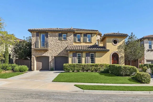 $1,425,000 | 5527 Alexandrine Court, Oceanside, CA 92057
