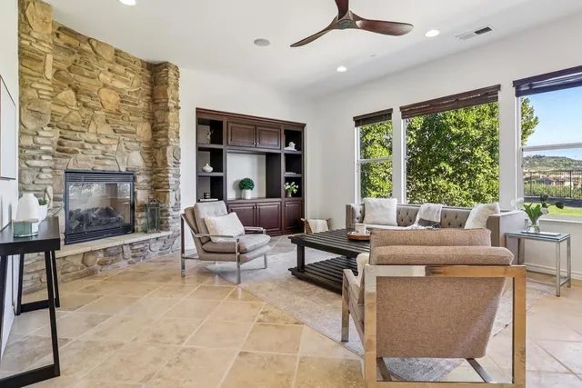 $1,425,000 | 5527 Alexandrine Court, Oceanside, CA 92057