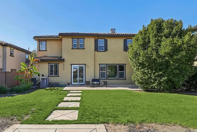 $1,425,000 | 5527 Alexandrine Court, Oceanside, CA 92057