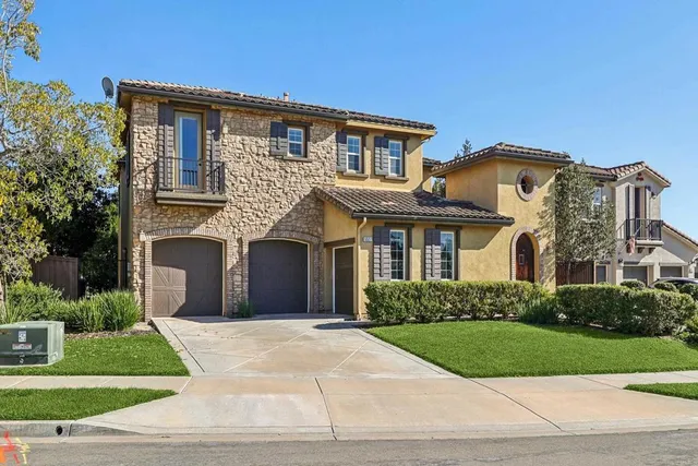 $1,425,000 | 5527 Alexandrine Court, Oceanside, CA 92057