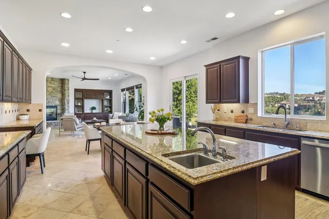 $1,425,000 | 5527 Alexandrine Court, Oceanside, CA 92057