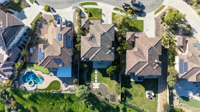 $1,425,000 | 5527 Alexandrine Court, Oceanside, CA 92057