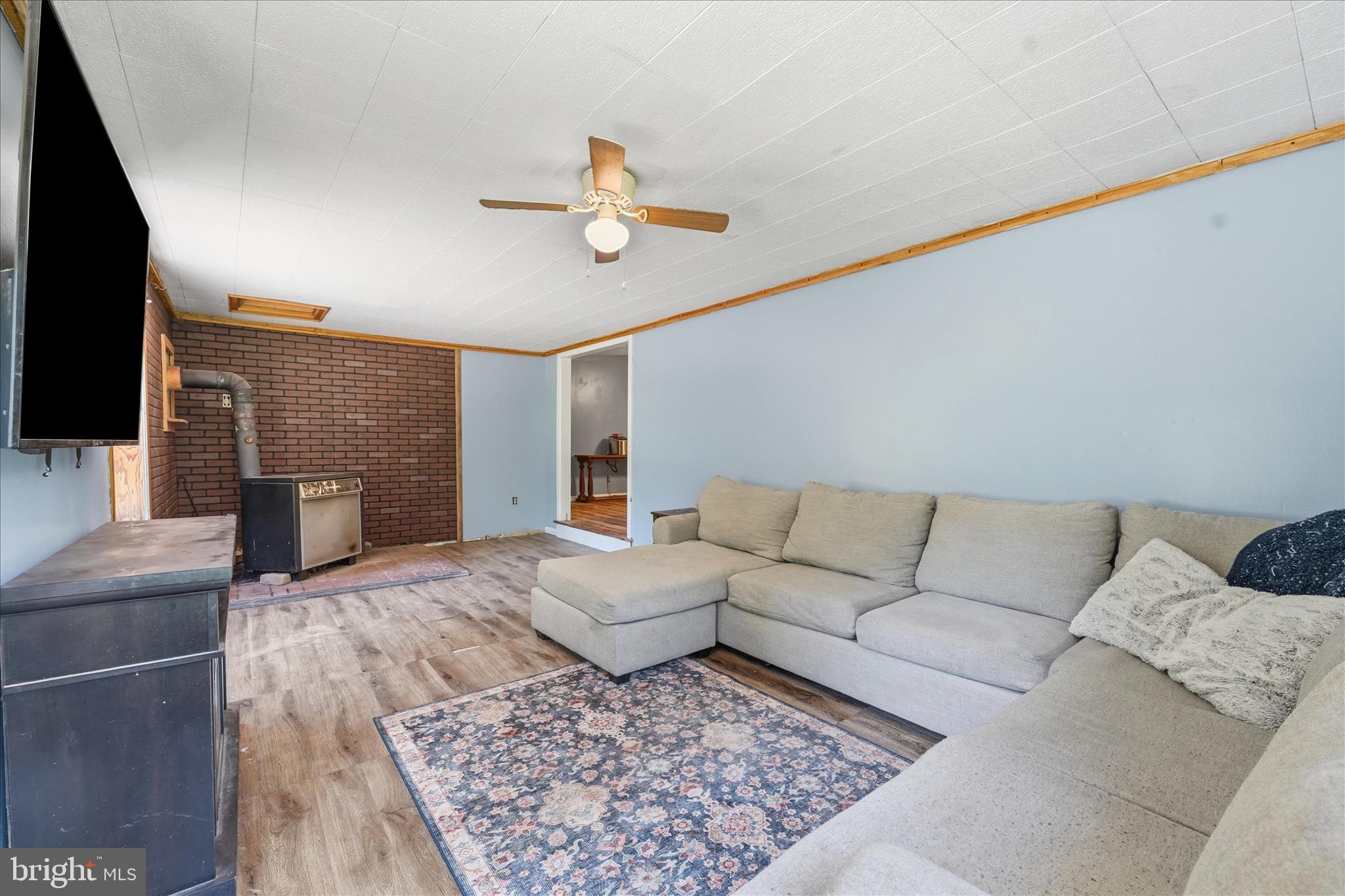 14316 Tower Road Smithsburg, MD 21783 - Photo 16 of 49 Living Room