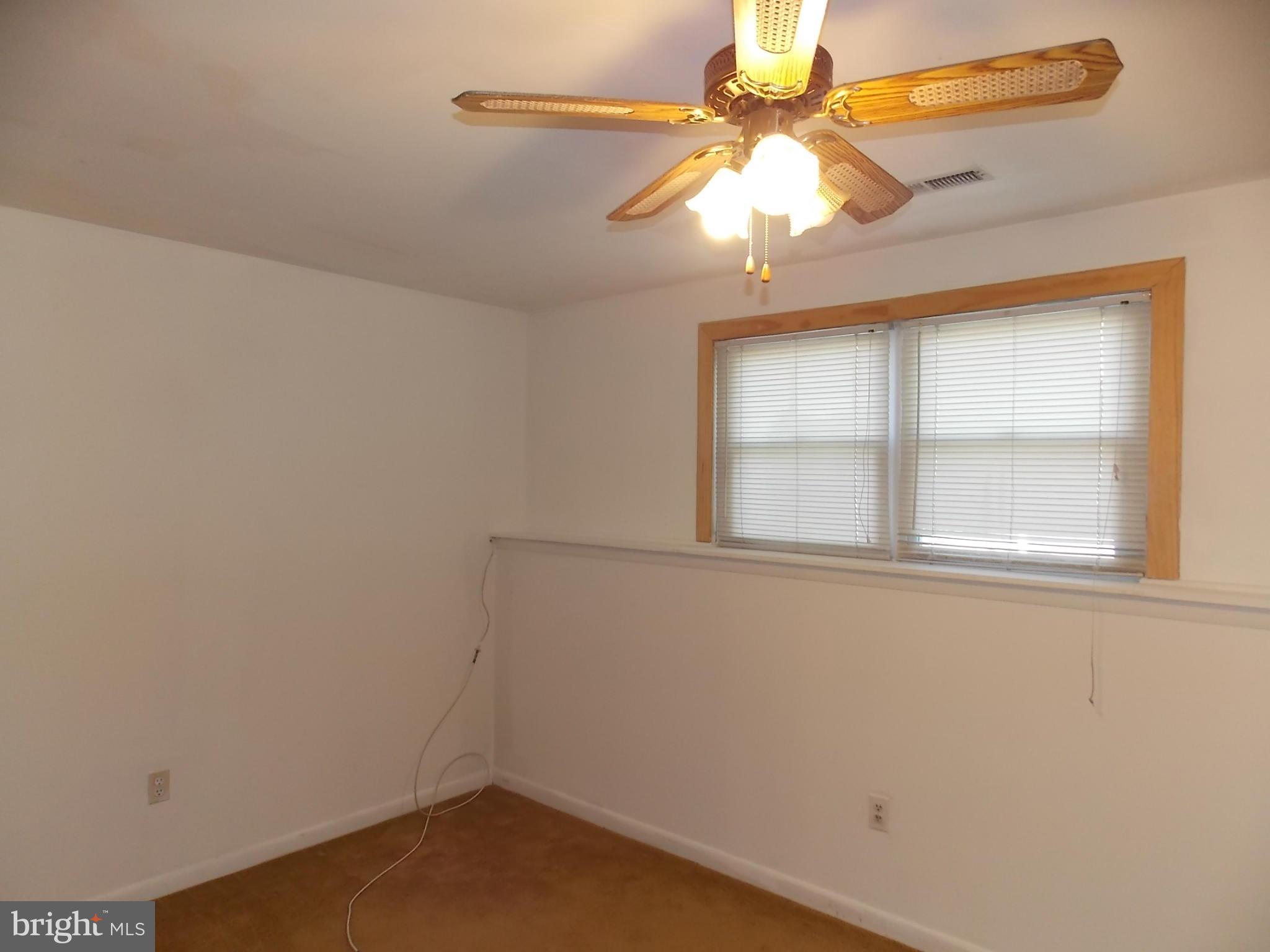 252 Lake Riviera Road Pasadena, MD 21122 - Photo 24 of 30 Bedroom