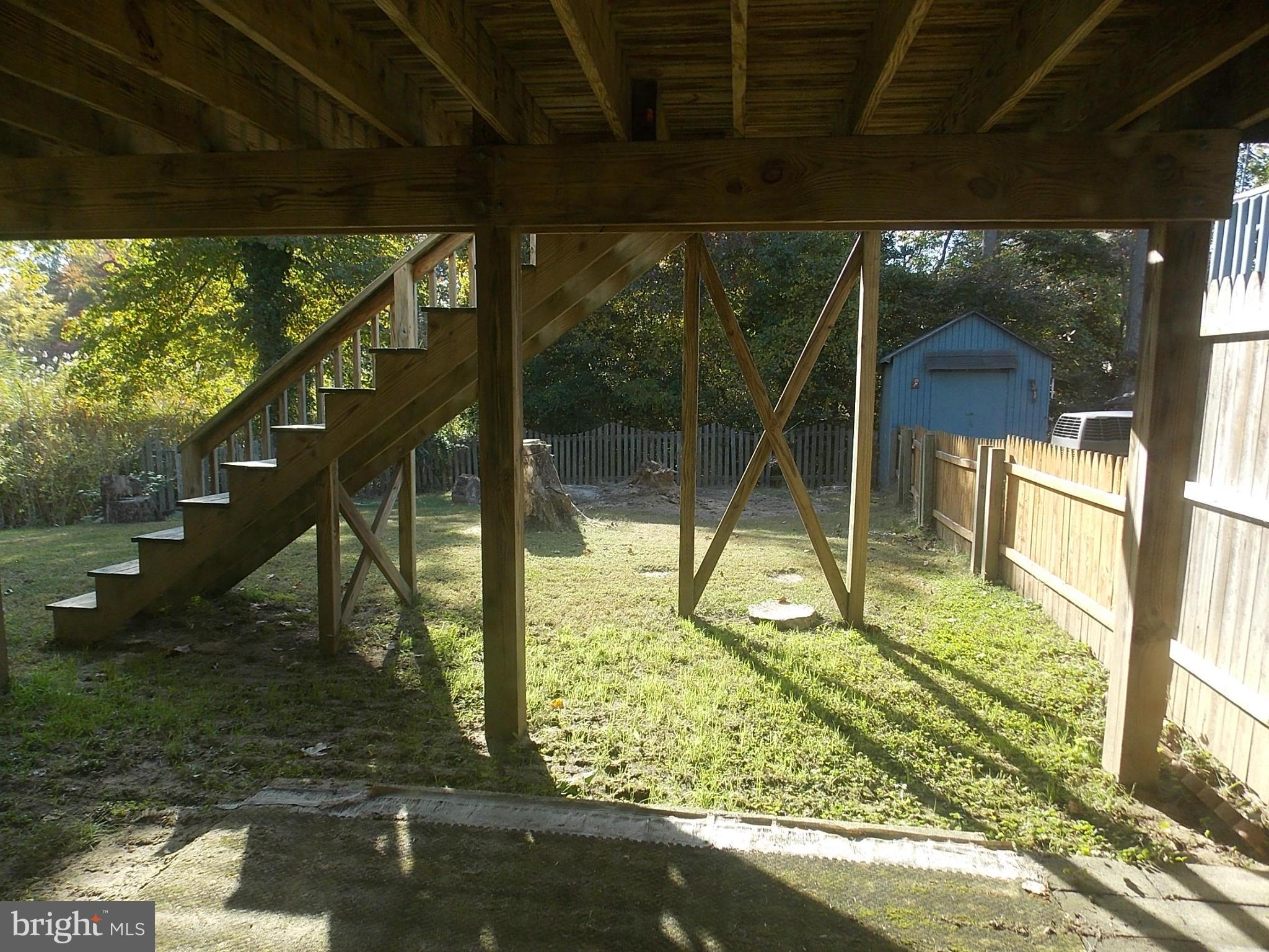 252 Lake Riviera Road Pasadena, MD 21122 - Photo 26 of 30 Exterior (Rear)