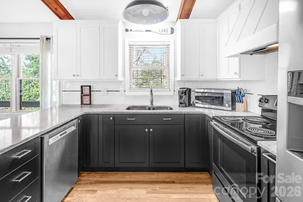 $899,000 | 226 Balsam Circle, Troy, NC 27371
