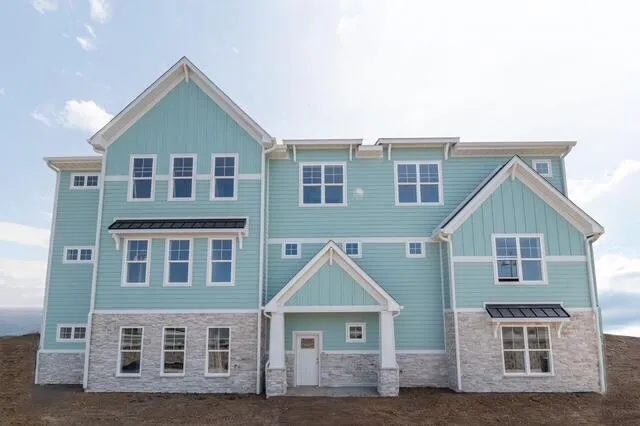 $399,900 | 6019 South Dune Harbor Drive, Unit C, Portage, IN 46368