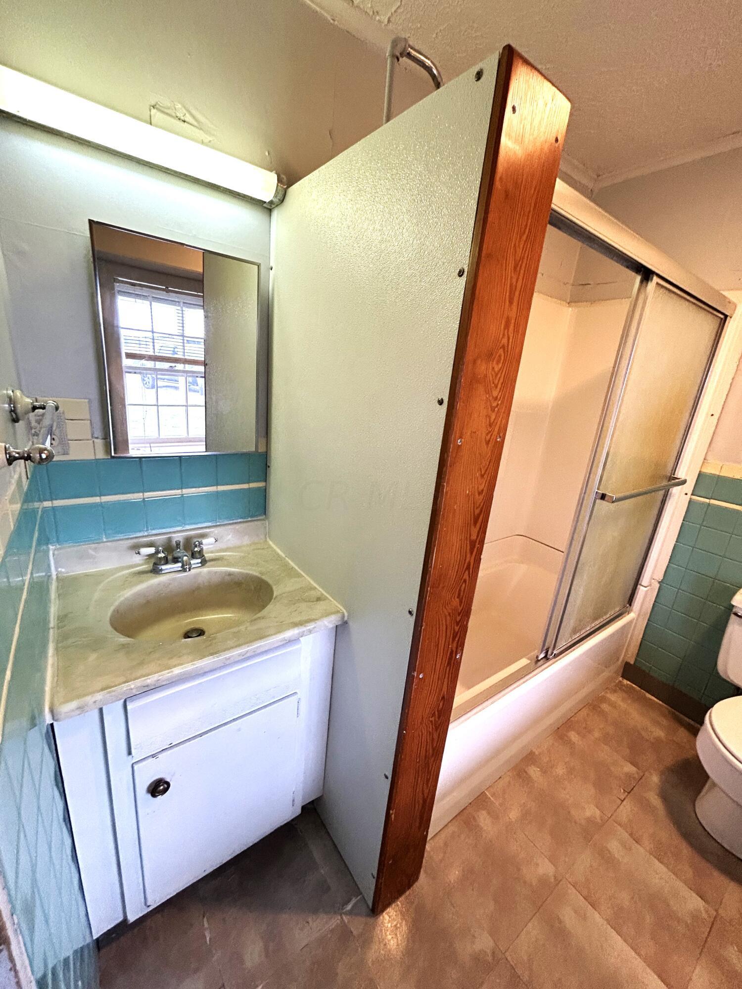 13360 Heimberger Road Northwest Baltimore, OH 43105 - Photo 12 of 34 11