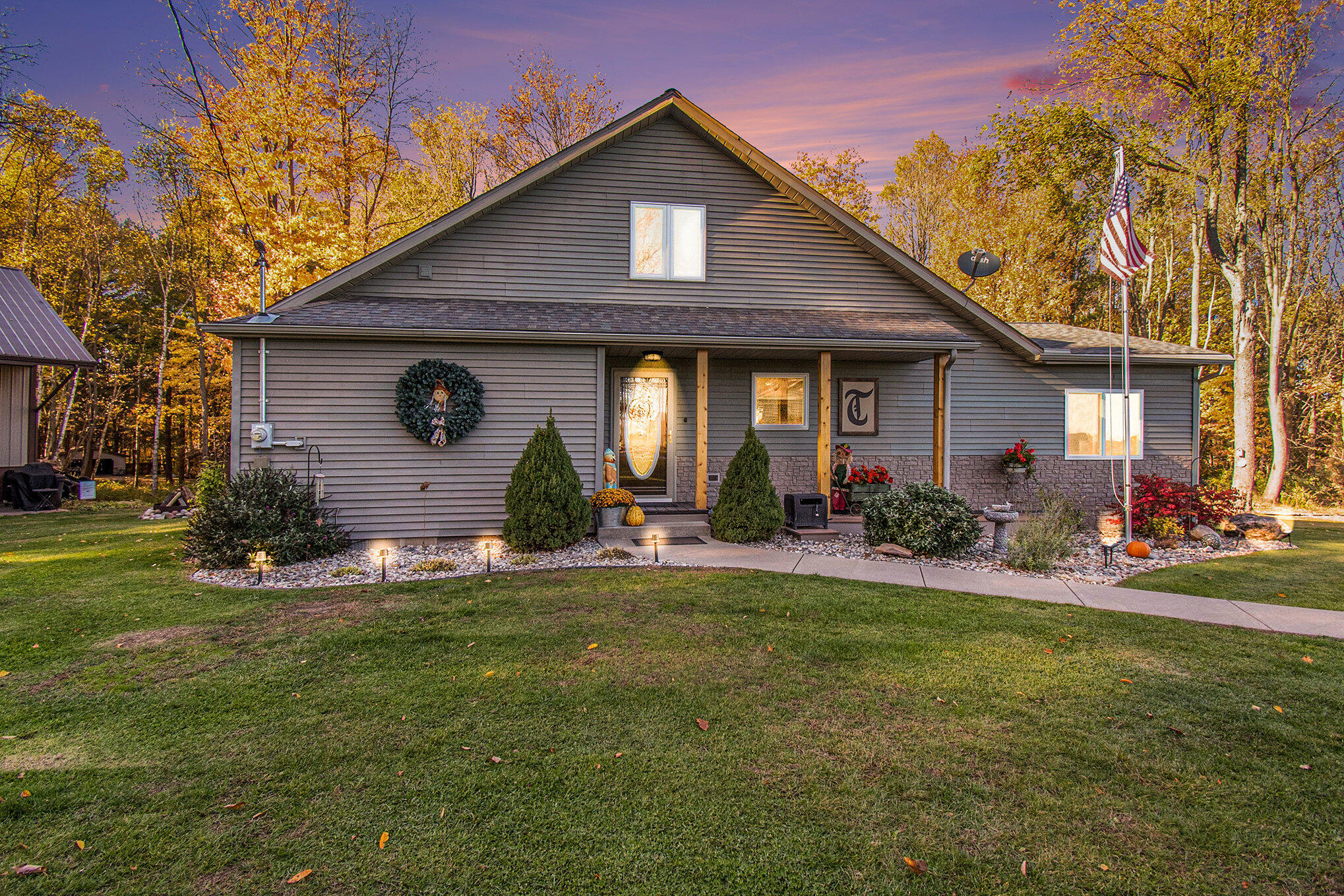 270 West Briggs Road Stanton, MI 48888 - Photo 1 of 31 001__dsc4929.jpg-twilight_681