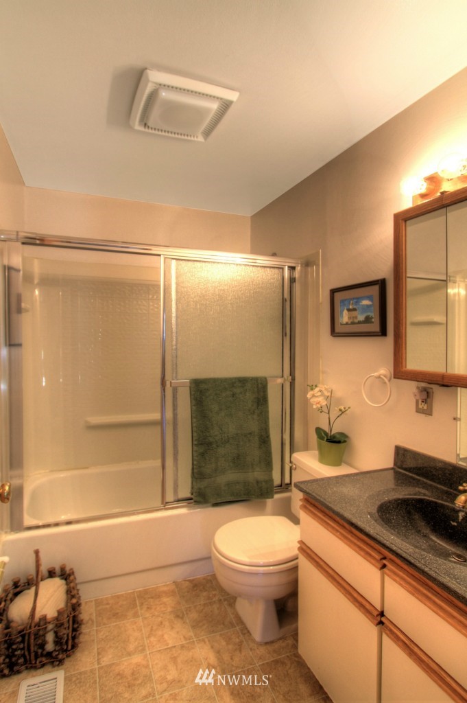 7724 238th Place Southwest Edmonds, WA 98026 - Photo 9 of 15