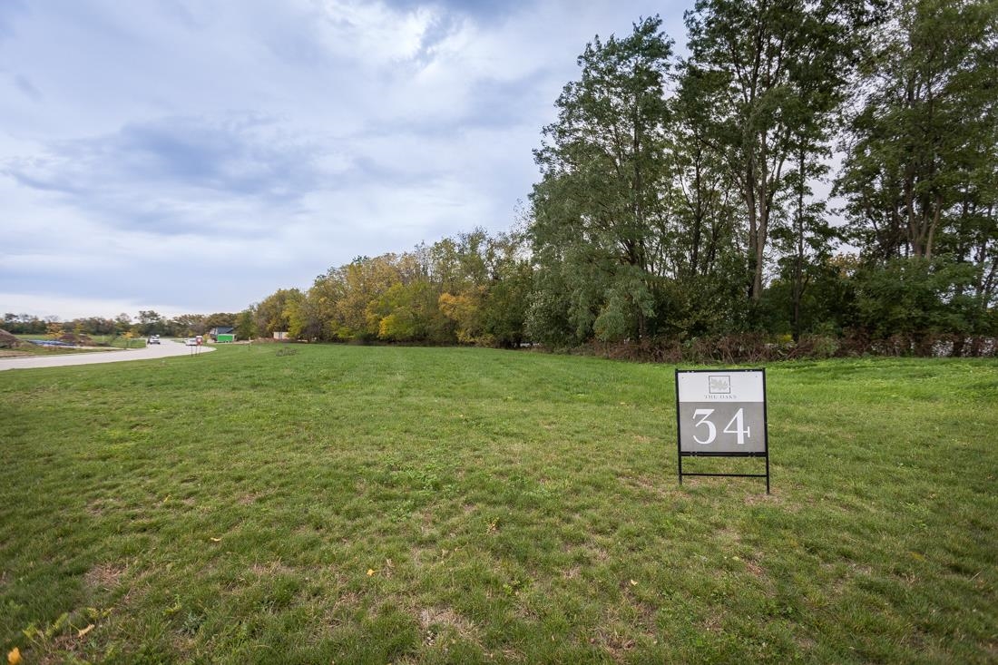 2643 Woodside Drive Beloit, WI 53511 - Photo 3 of 25