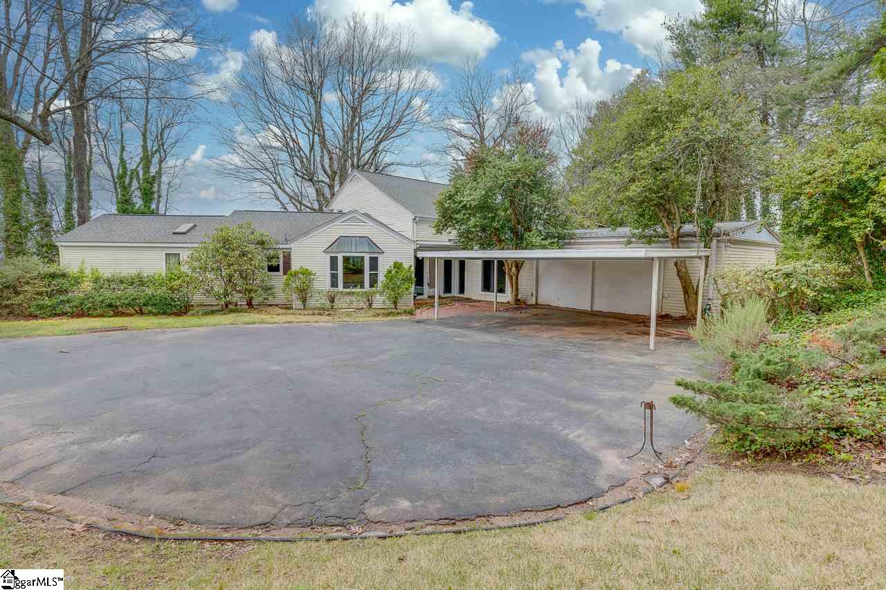 1027 Altamont Road Greenville, SC 29609 - Photo 1 of 36