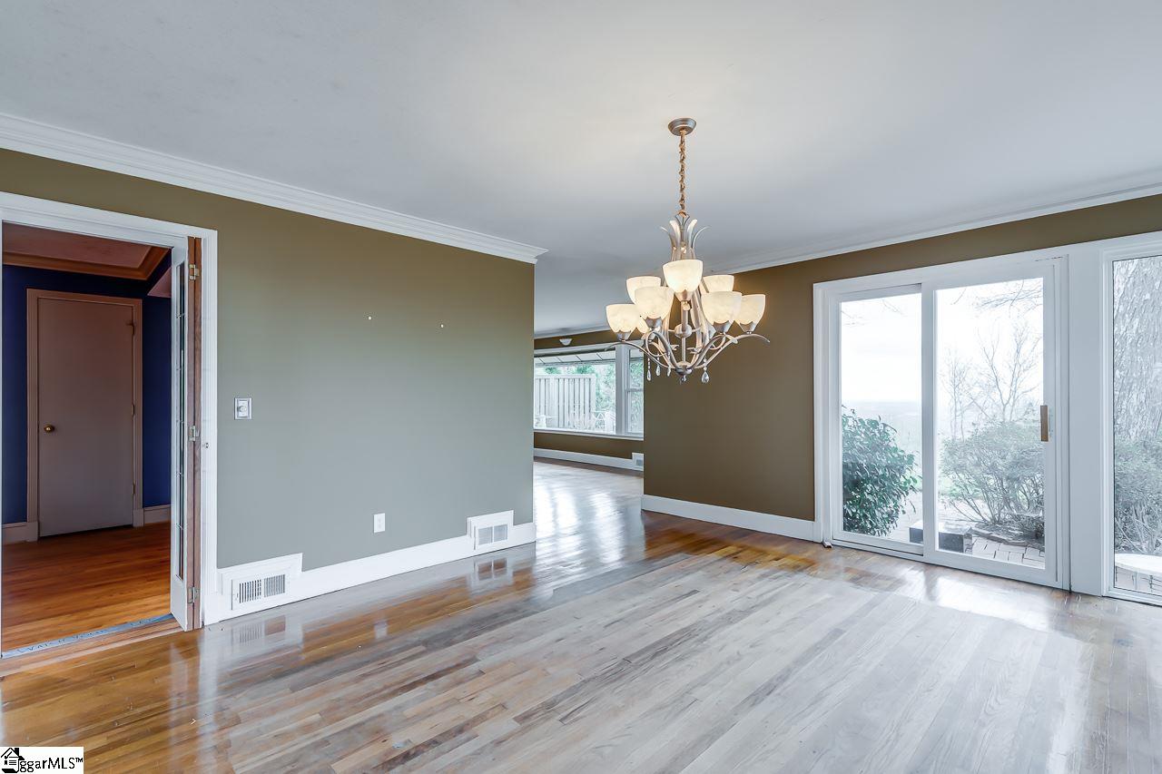 1027 Altamont Road Greenville, SC 29609 - Photo 8 of 36