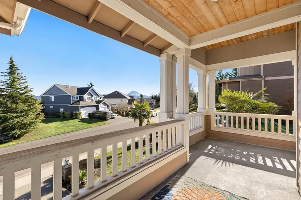 $3,800 | 21804 Quiet Water Loop East, Lake Tapps, WA 98391