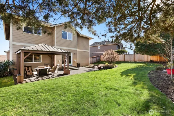 $3,800 | 21804 Quiet Water Loop East, Lake Tapps, WA 98391