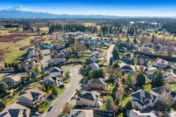 $3,800 | 21804 Quiet Water Loop East, Lake Tapps, WA 98391