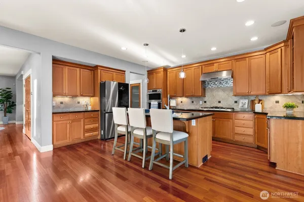 $3,800 | 21804 Quiet Water Loop East, Lake Tapps, WA 98391