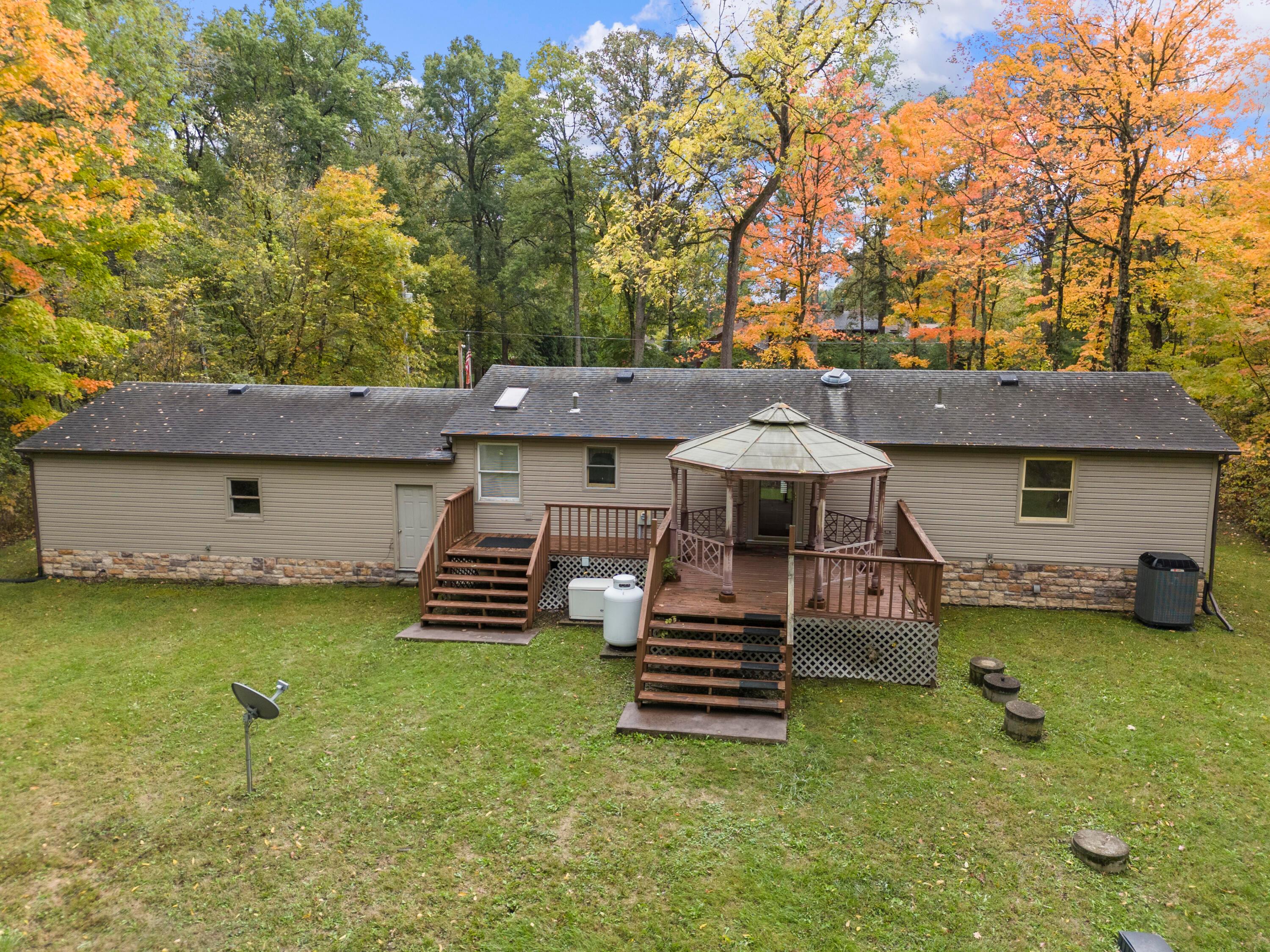 8106 Clouse Road New Albany, OH 43054 - Photo 45 of 47 Rear Exterior