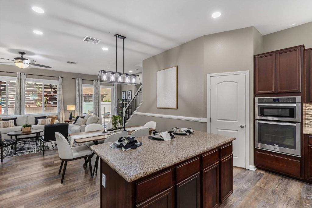 1401 Pershing Road Chula Vista, CA 91913 - Photo 19 of 74 Kitchen