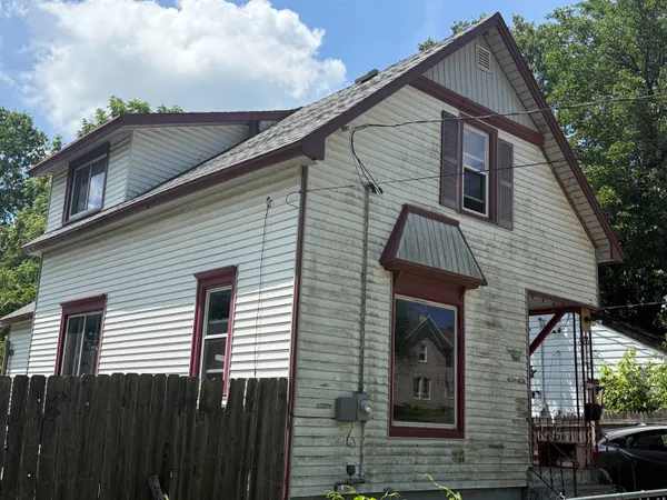 $70,000 | 512 Roosevelt Avenue, Beloit, WI 53511