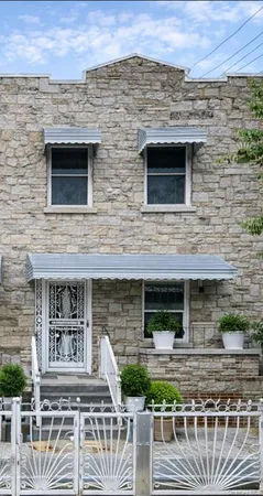 $618,000 | 747 Taylor Avenue | Soundview