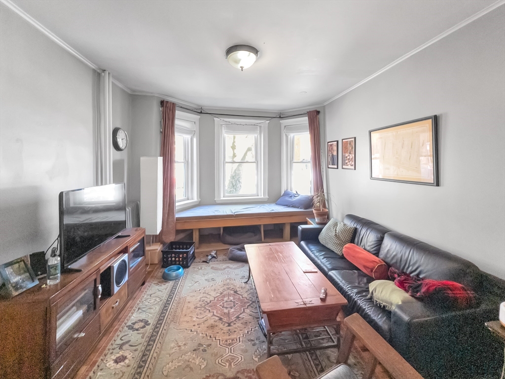 593 Centre Street, Unit 3 Boston, MA 02130 - Photo 2 of 14