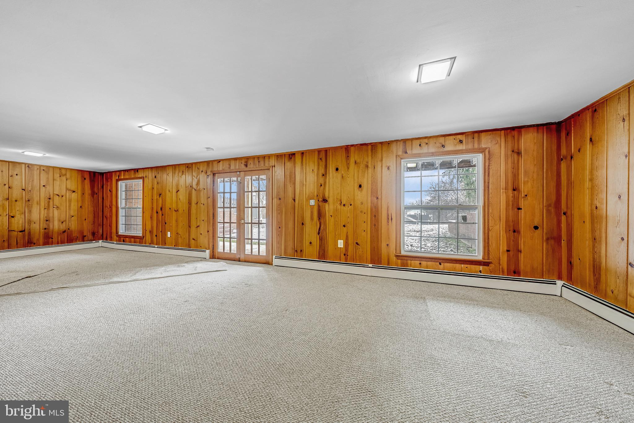 17747 Silcott Springs Road Purcellville, VA 20132 - Photo 34 of 42 a view of an empty room with a window