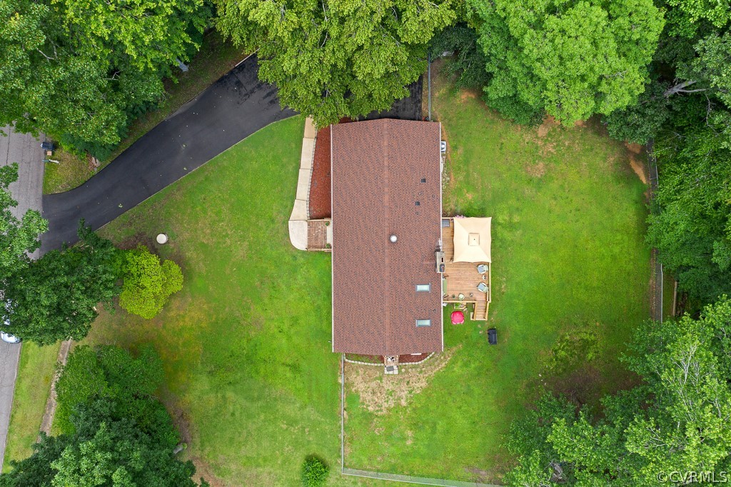 9441 Trails End Road Midlothian, VA 23112 - Photo 38 of 40 an aerial view of a house