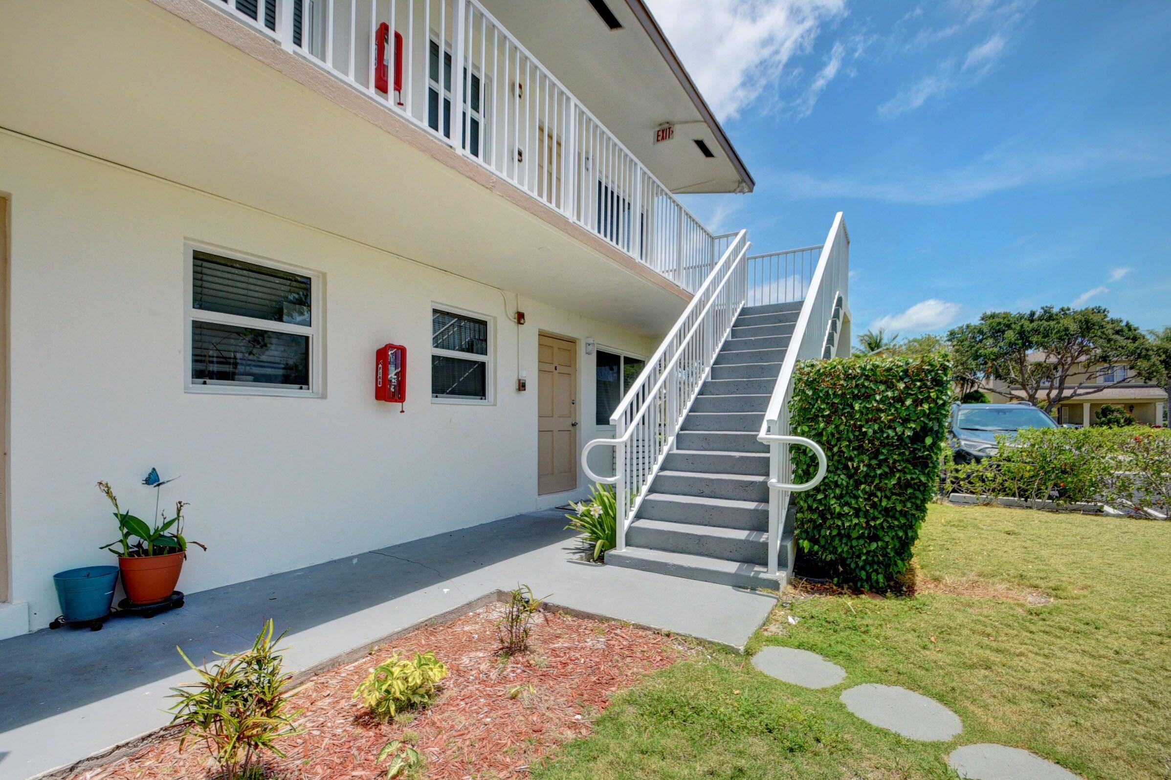 525 South Broadway, Unit C Lantana, FL 33462 - Photo 14 of 19 20240628014506376692000000-o