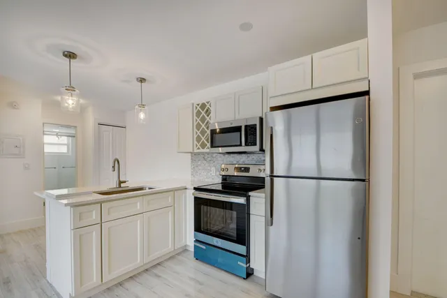 $1,800 | 525 South Broadway, Unit C, Lantana, FL 33462