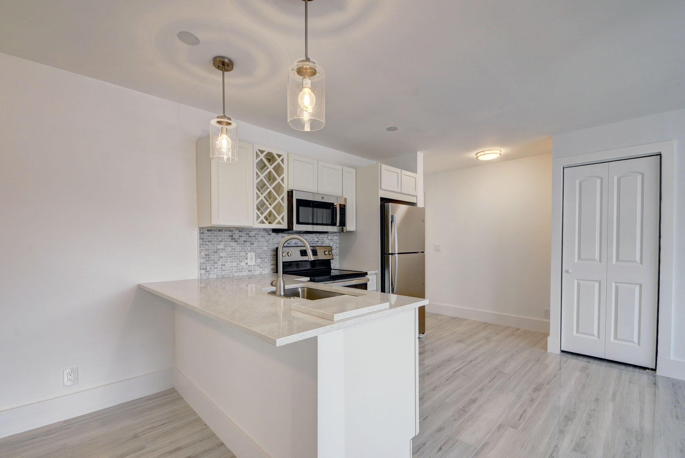 525 South Broadway, Unit C Lantana, FL 33462 - Photo 4 of 19 20240628014449736408000000-o