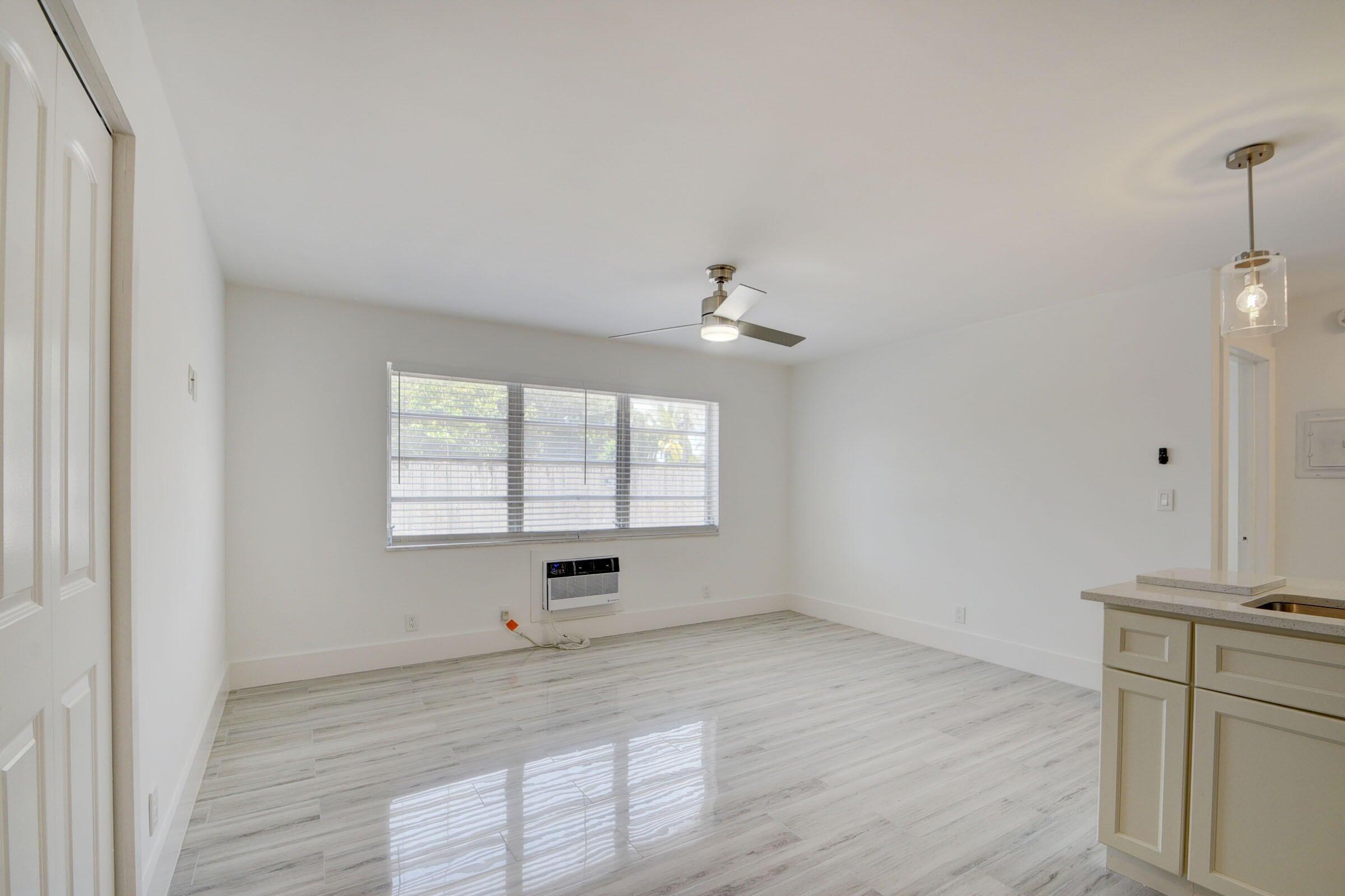 525 South Broadway, Unit C Lantana, FL 33462 - Photo 10 of 19 20240628014443872666000000-o