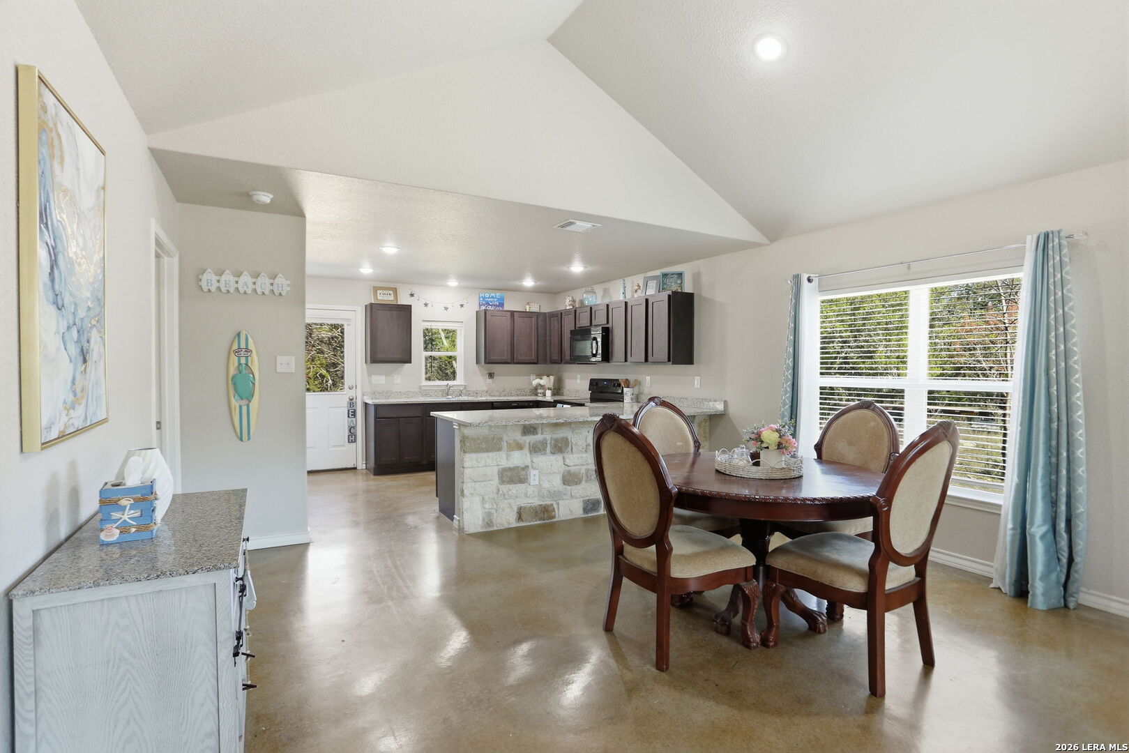 341 Ridge Road Spring Branch, TX 78070 - Photo 7 of 23