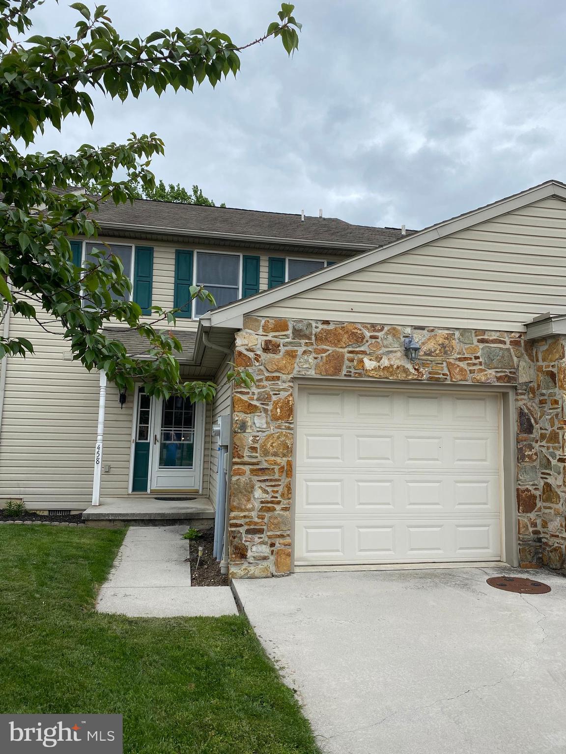 458 Springbrook Court Hanover, PA 17331 - Photo 1 of 20 Gallery Image 1