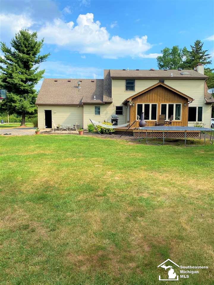 4235 Clegg Road Lambertville, MI 48144 - Photo 28 of 30 50020004-27.JPG