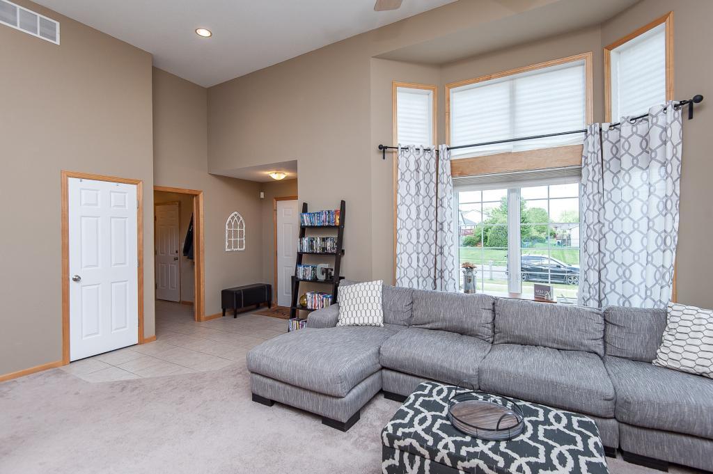 6183 Teal Lane Northwest Rochester, MN 55901 - Photo 5 of 35