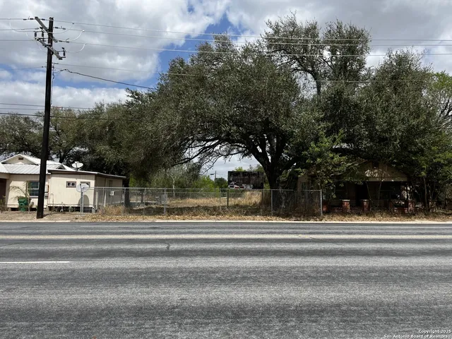 $16,000 | 425 West Rice Street, Falfurrias, TX 78355