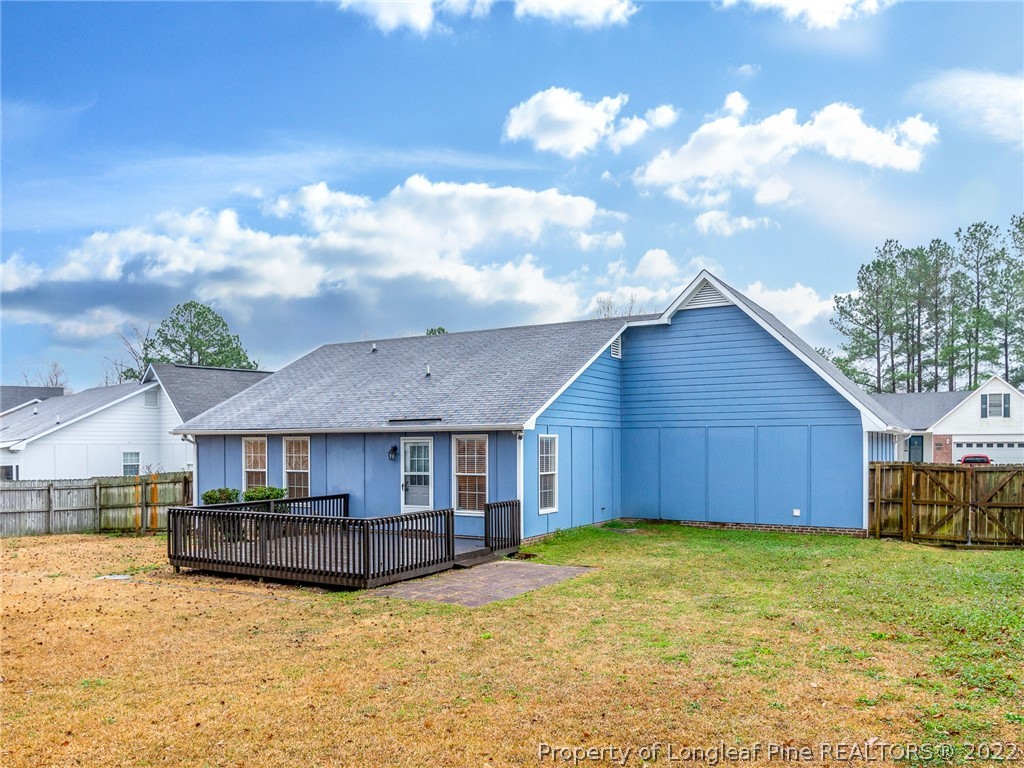 847 Turkey Ridge Drive Fayetteville, NC 28314 - Photo 5 of 31 a house view with a garden space