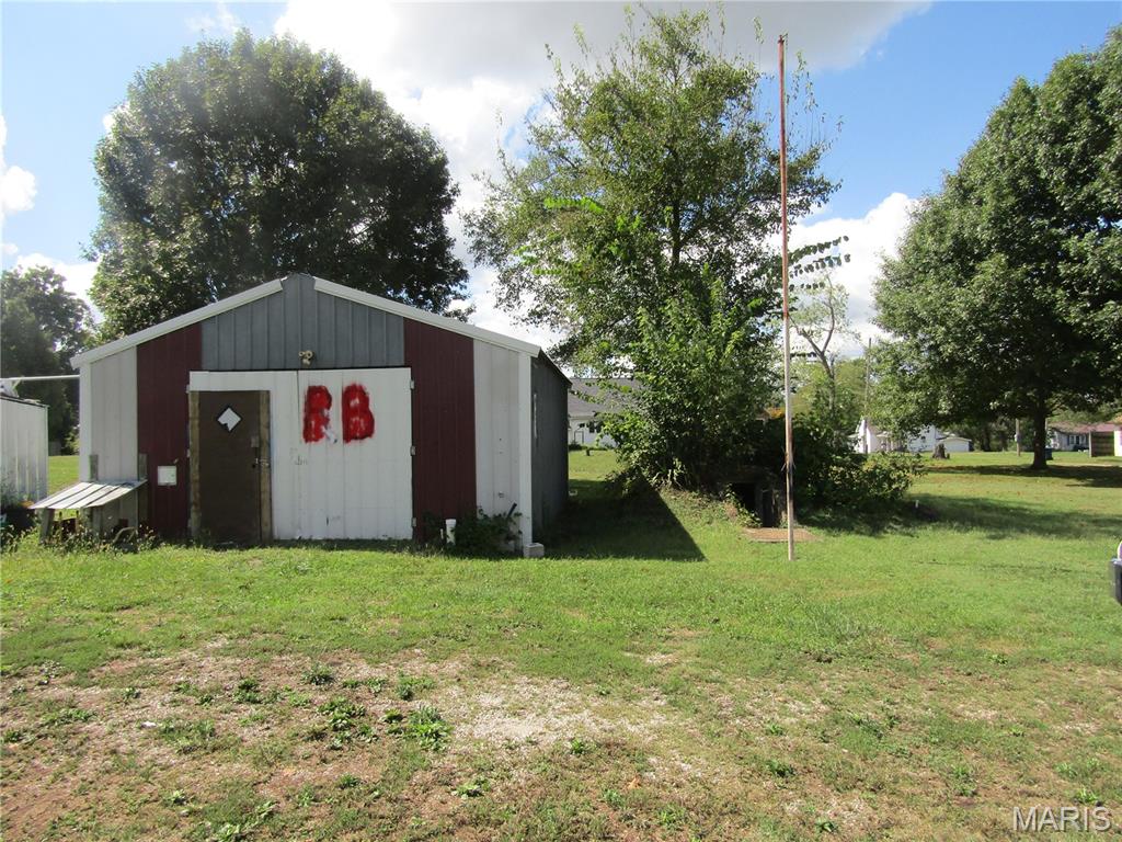 426 East South Street Mountain Grove, MO 65711 - Photo 2 of 12